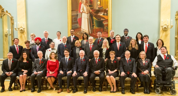 Le cabinet Trudeau, 2015-11-04