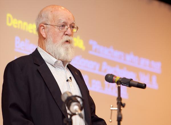 Daniel Dennett au podium, 2010-10-02